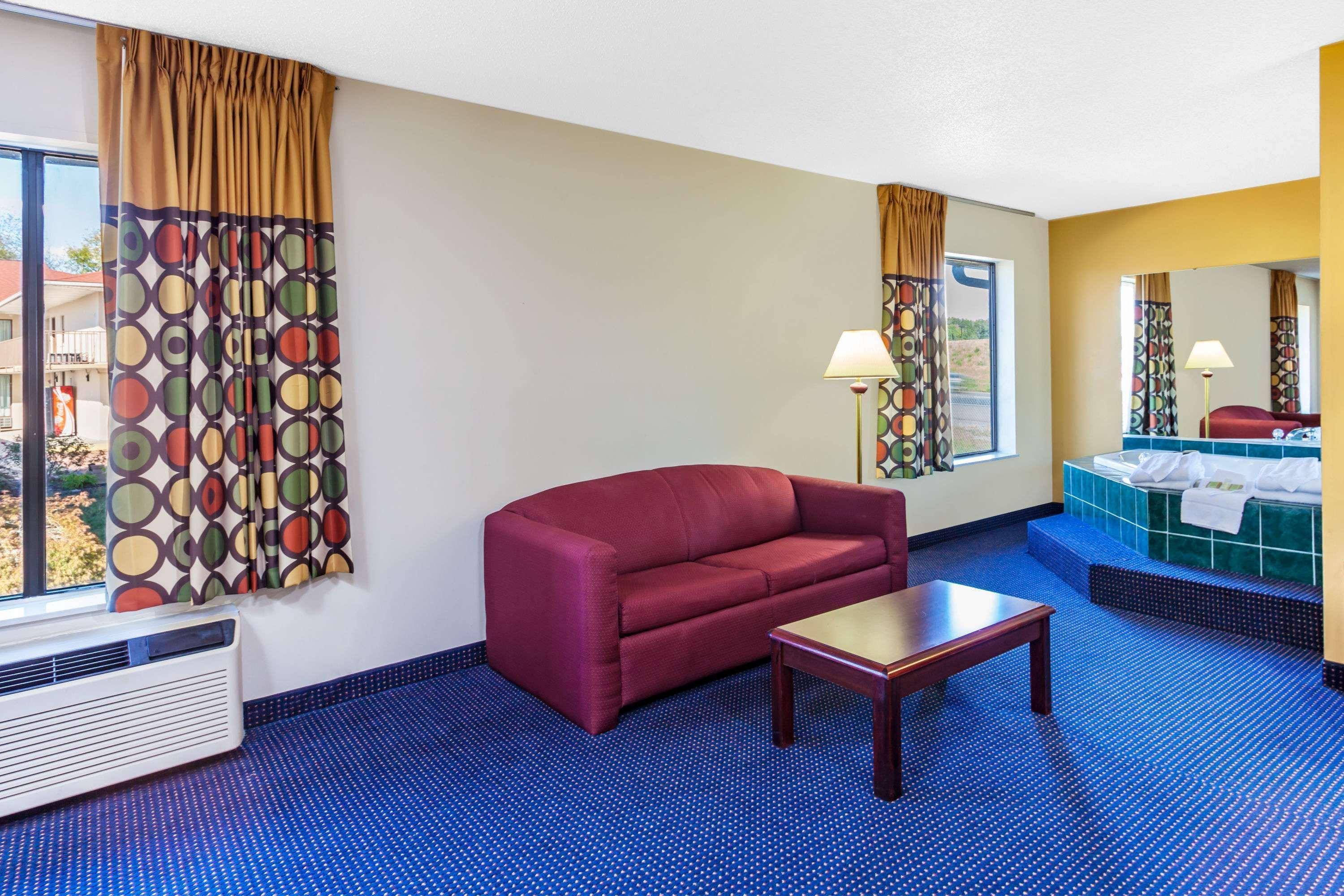 Super 8 By Wyndham Morristown/South Hotel Exterior photo